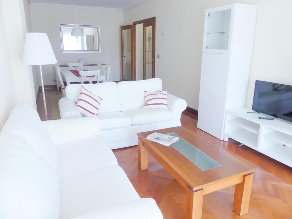 Apartamento Luminoso, Funcional Y Amplio En Zona Hospitalaria 팜플로나 외부 사진