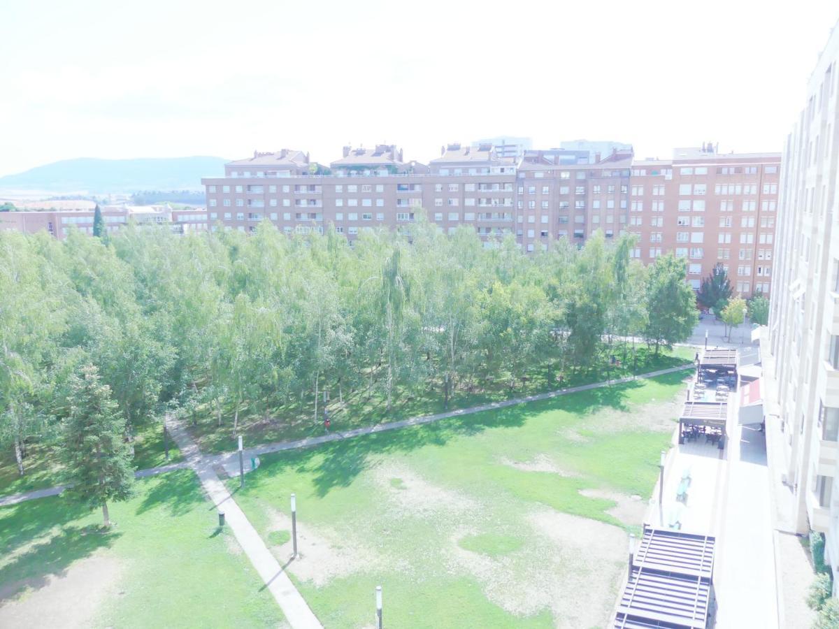 Apartamento Luminoso, Funcional Y Amplio En Zona Hospitalaria 팜플로나 외부 사진