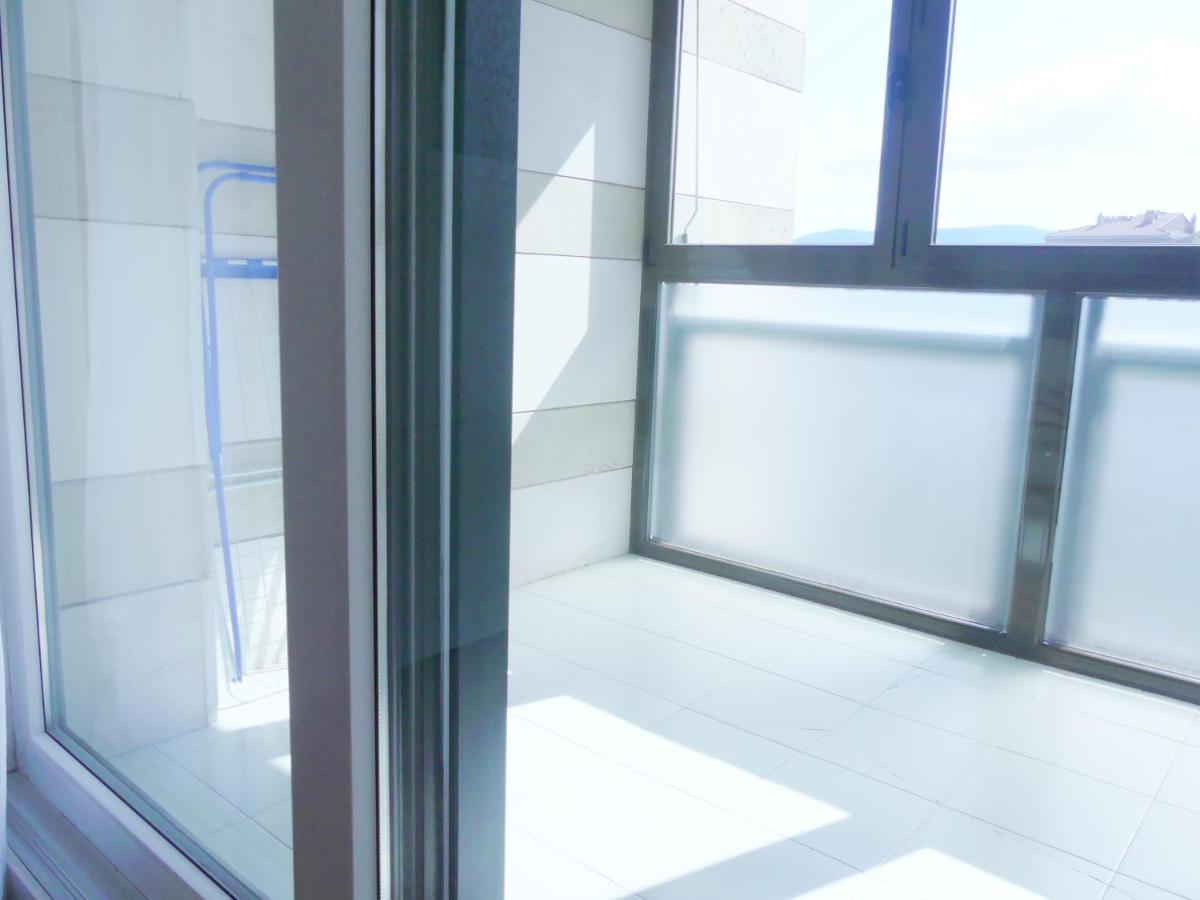 Apartamento Luminoso, Funcional Y Amplio En Zona Hospitalaria 팜플로나 외부 사진