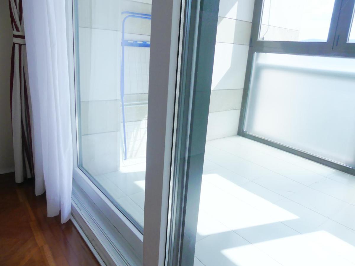 Apartamento Luminoso, Funcional Y Amplio En Zona Hospitalaria 팜플로나 외부 사진