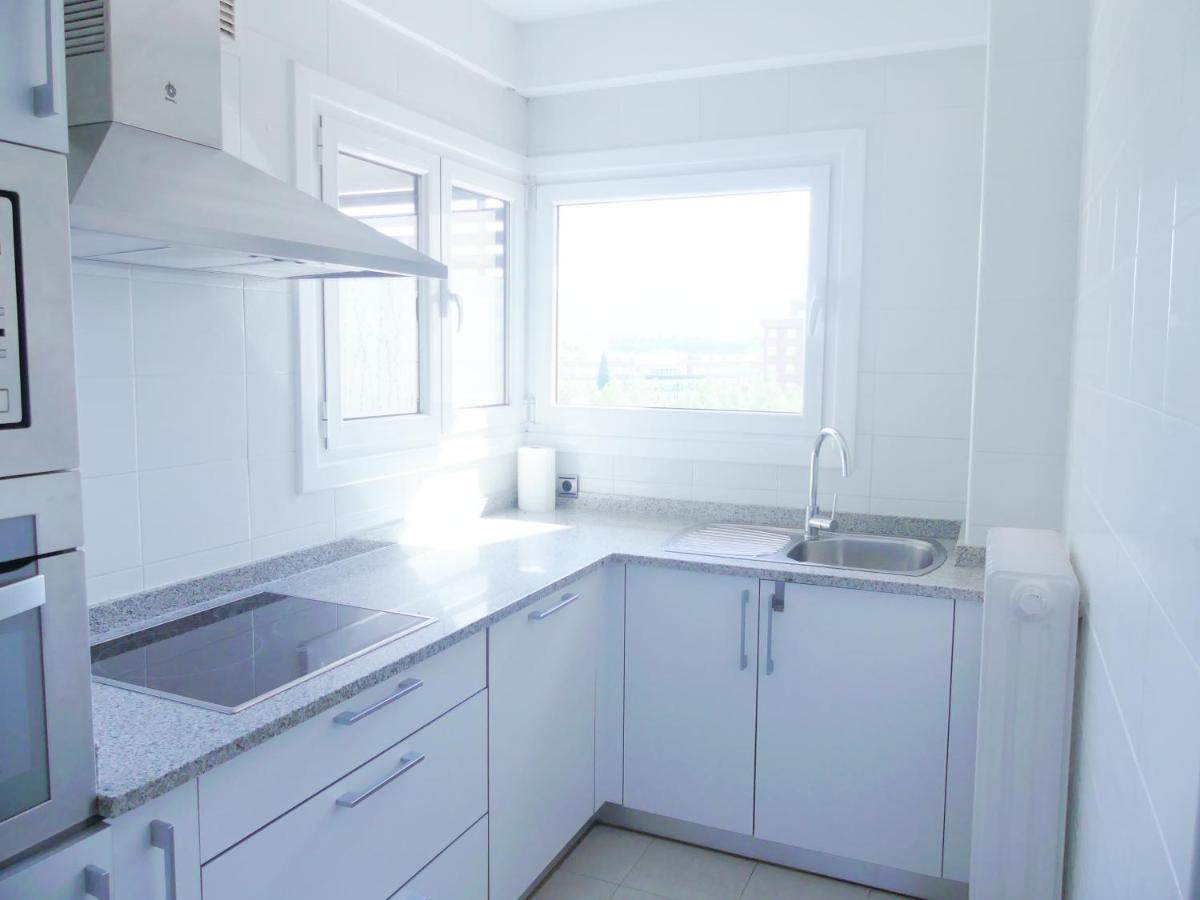 Apartamento Luminoso, Funcional Y Amplio En Zona Hospitalaria 팜플로나 외부 사진