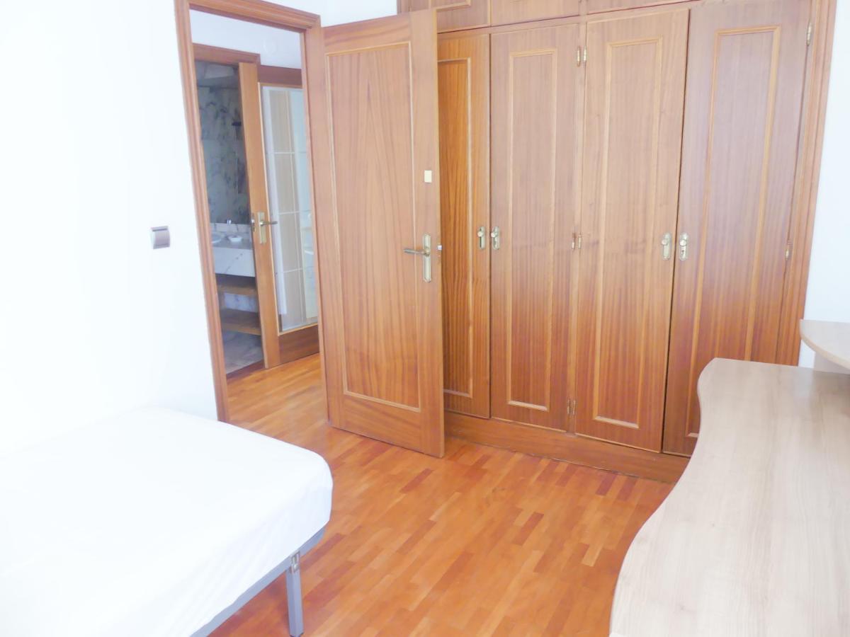 Apartamento Luminoso, Funcional Y Amplio En Zona Hospitalaria 팜플로나 외부 사진